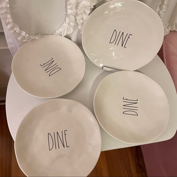 Rae Dunn”DINE” Large Melamine Plates Hard to find - Picture 5 of 6